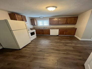 10 Wilbur, Taunton, Massachusetts, 3 Bedrooms Bedrooms, 5 Rooms Rooms,1 BathroomBathrooms,Residential Lease,For Rent,Wilbur,73445059