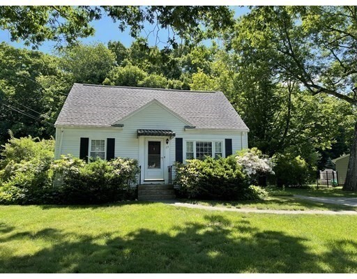 73 Felch Rd, Natick, Massachusetts, 4 Bedrooms Bedrooms, 7 Rooms Rooms,2 BathroomsBathrooms,Residential Lease,For Rent,Felch Rd,73429165