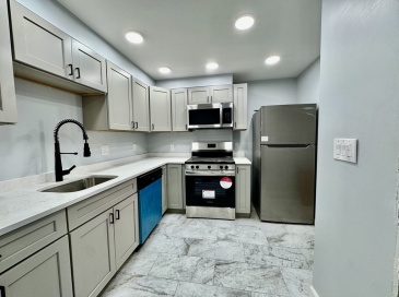 201 Belmont St, Malden, Massachusetts, 2 Bedrooms Bedrooms, 4 Rooms Rooms,1.5 BathroomsBathrooms,Residential Lease,For Rent,Belmont St,73448384