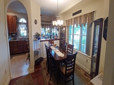 14 Beverly Cv, Worcester, Massachusetts, 4 Bedrooms Bedrooms, 8 Rooms Rooms,2 BathroomsBathrooms,Residential Lease,For Rent,Beverly Cv,73439992