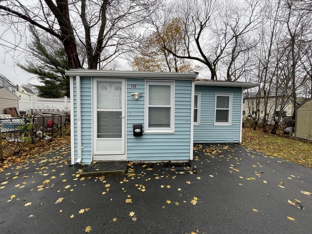 105 Dorchester St, Quincy, Massachusetts, 1 Bedroom Bedrooms, 2 Rooms Rooms,1 BathroomBathrooms,Residential Lease,For Rent,Dorchester St,73437013
