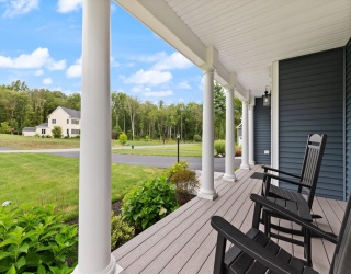 10 Applewood Ln, Mendon, Massachusetts, 4 Bedrooms Bedrooms, 8 Rooms Rooms,2.5 BathroomsBathrooms,Residential,For Sale,Applewood Ln,73418683