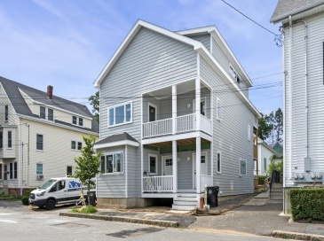 13 Willow Avenue, Salem, Massachusetts, 4 Bedrooms Bedrooms, 6 Rooms Rooms,2 BathroomsBathrooms,Residential Lease,For Rent,Willow Avenue,73429578