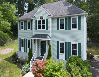 9 Heidi Ln, Grafton, Massachusetts, 4 Bedrooms Bedrooms, 8 Rooms Rooms,2.5 BathroomsBathrooms,Residential Lease,For Rent,Heidi Ln,73423364