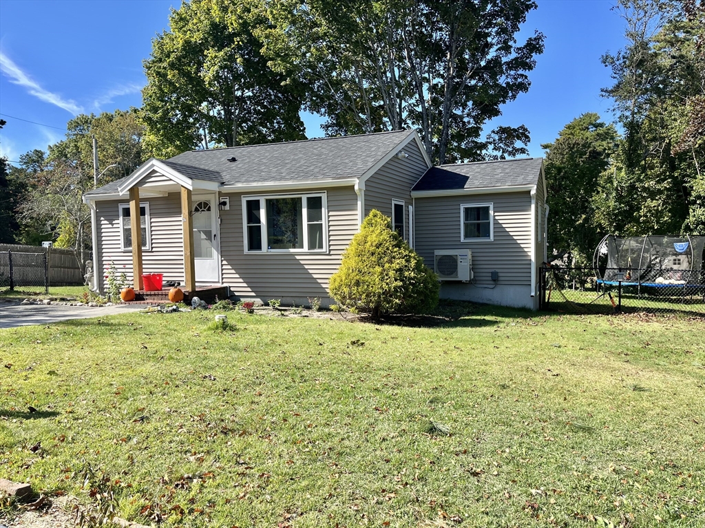 35 Lancaster Ave, Plymouth, Massachusetts, 2 Bedrooms Bedrooms, 4 Rooms Rooms,1 BathroomBathrooms,Residential Lease,For Rent,Lancaster Ave,73440086