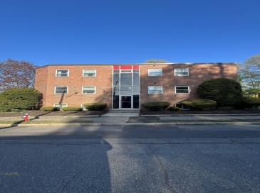 101 Walker Street, Newton, Massachusetts, 2 Bedrooms Bedrooms, 4 Rooms Rooms,1 BathroomBathrooms,Residential Lease,For Rent,Walker Street,73436651