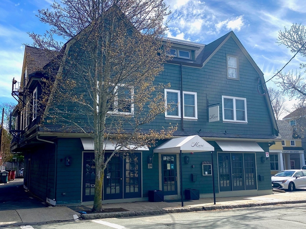 24 West Street, Beverly, Massachusetts, 1 Bedroom Bedrooms, 4 Rooms Rooms,1 BathroomBathrooms,Residential Lease,For Rent,West Street,73426652
