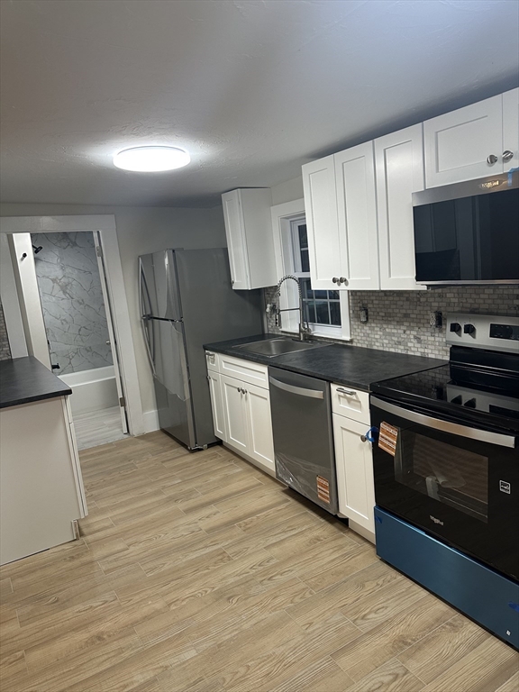 94 Pond St, Sharon, Massachusetts, 3 Bedrooms Bedrooms, 6 Rooms Rooms,1 BathroomBathrooms,Residential Lease,For Rent,Pond St,73424695