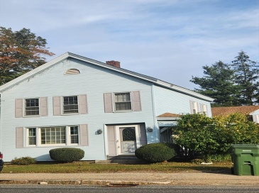 285 Main Street, Spencer, Massachusetts, 2 Bedrooms Bedrooms, 4 Rooms Rooms,1 BathroomBathrooms,Residential Lease,For Rent,Main Street,73384569