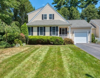 14 Elisha Dr, Middleboro, Massachusetts, 3 Bedrooms Bedrooms, 6 Rooms Rooms,2.5 BathroomsBathrooms,Residential Lease,For Rent,Elisha Dr,73433619