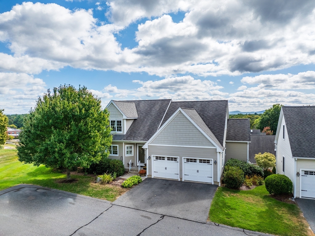 20 Bridge Rd, Northampton, Massachusetts, 3 Bedrooms Bedrooms, 7 Rooms Rooms,3 BathroomsBathrooms,Residential,For Sale,Bridge Rd,73374250