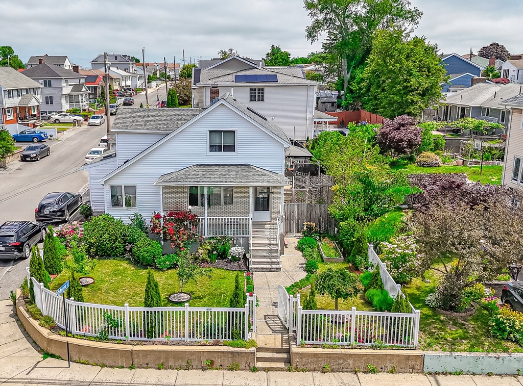 459 Malden St, Revere, Massachusetts, 4 Bedrooms Bedrooms, 11 Rooms Rooms,3 BathroomsBathrooms,Residential Income,For Sale,Malden St,73394352