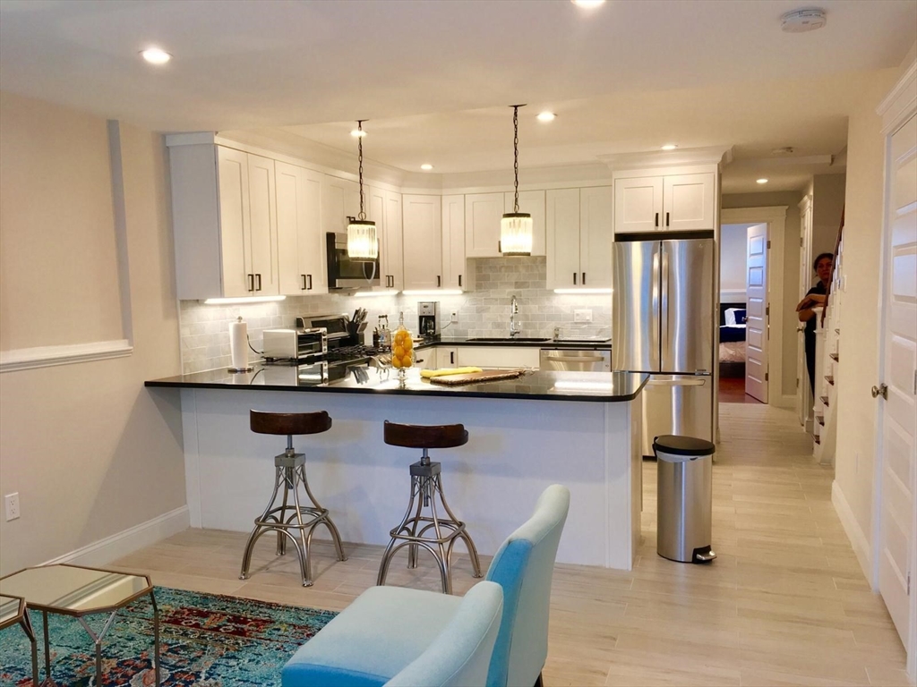 892 E. 2nd St, Boston, Massachusetts, 1 Bedroom Bedrooms, 3 Rooms Rooms,1 BathroomBathrooms,Residential Lease,For Rent,E. 2nd St,73414209