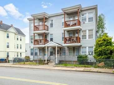 637 Walk Hill St, Boston, Massachusetts, 18 Bedrooms Bedrooms, 30 Rooms Rooms,6 BathroomsBathrooms,Residential Income,For Sale,Walk Hill St,73423907