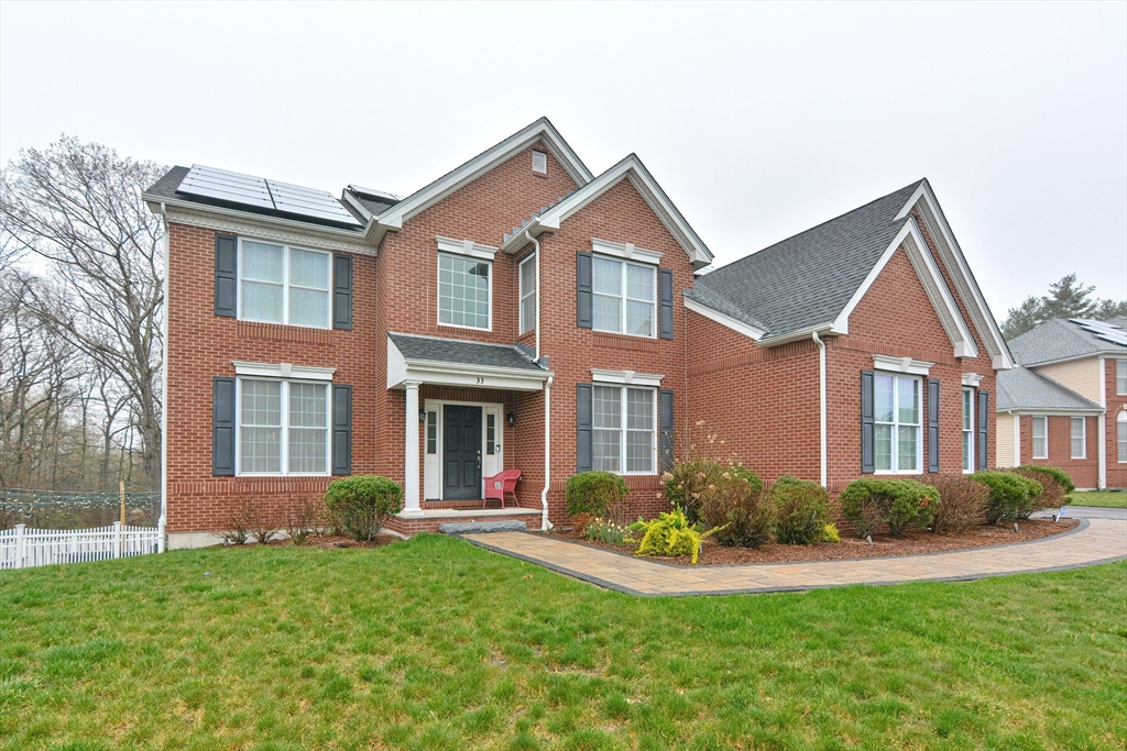 33 Anderson Way, Walpole, Massachusetts, 4 Bedrooms Bedrooms, 11 Rooms Rooms,3.5 BathroomsBathrooms,Residential Lease,For Rent,Anderson Way,73428549