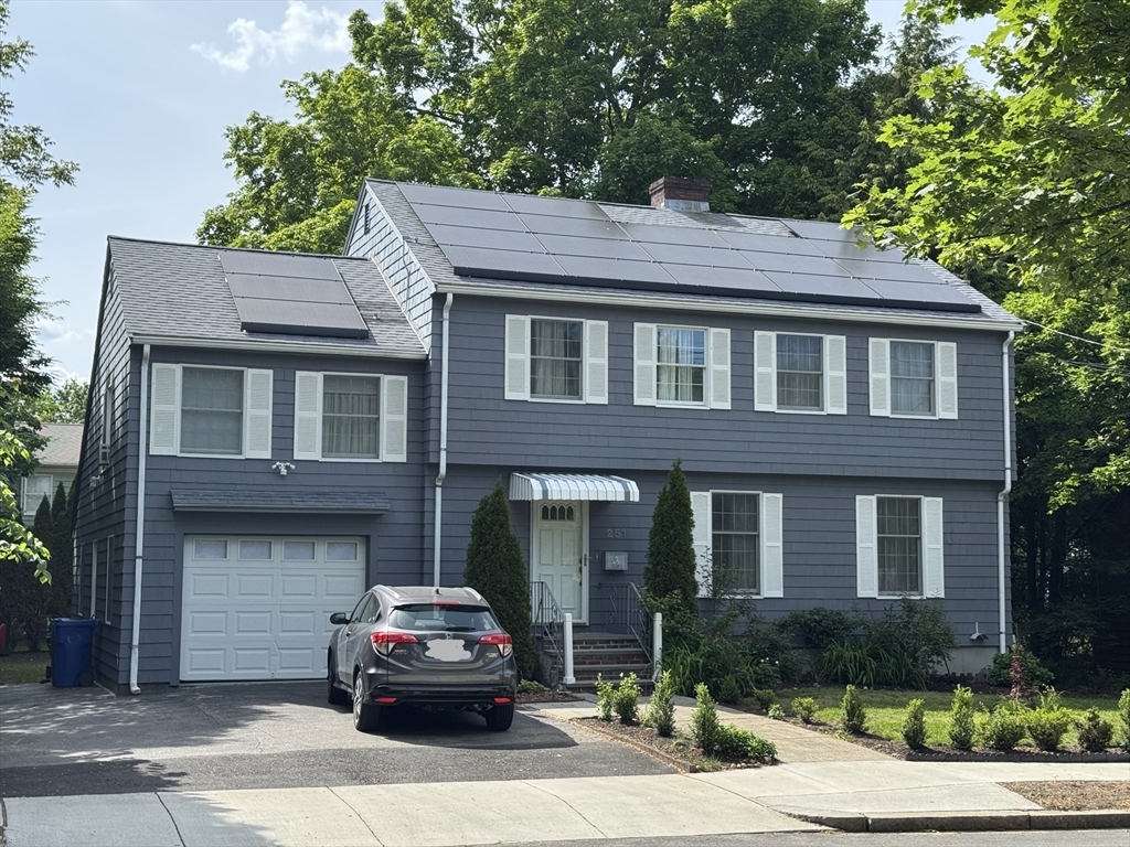 251 Waltham Street, Newton, Massachusetts, 4 Bedrooms Bedrooms, 9 Rooms Rooms,2.5 BathroomsBathrooms,Residential,For Sale,Waltham Street,73381264