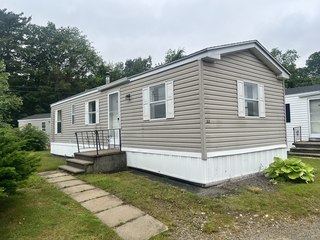 751 Washington St, Auburn, Massachusetts, 1 Bedroom Bedrooms, 3 Rooms Rooms,1 BathroomBathrooms,Residential,For Sale,Washington St,73392781