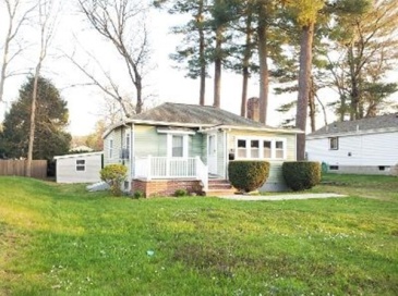 1128 Sassaquin Ave, New Bedford, Massachusetts, 1 Bedroom Bedrooms, 3 Rooms Rooms,1 BathroomBathrooms,Residential Lease,For Rent,Sassaquin Ave,73428967