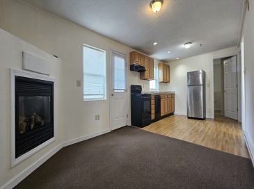 19 Mcdonald Street, Spencer, Massachusetts, 2 Bedrooms Bedrooms, 4 Rooms Rooms,1 BathroomBathrooms,Residential Lease,For Rent,Mcdonald Street,73430536