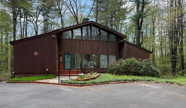 17 Juniper Lane, Amherst, Massachusetts, 4 Bedrooms Bedrooms, 12 Rooms Rooms,3 BathroomsBathrooms,Residential,For Sale,Juniper Lane,73395146