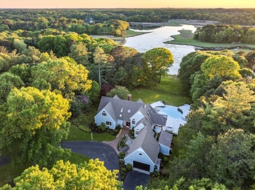 38 Beach Plum Hill Rd, Barnstable, Massachusetts, 5 Bedrooms Bedrooms, 9 Rooms Rooms,4.5 BathroomsBathrooms,Residential,For Sale,Beach Plum Hill Rd,73326789