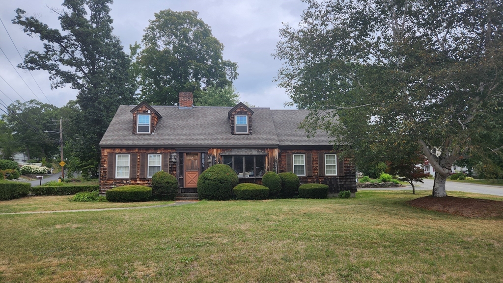 23 Marshall Rd, Fitchburg, Massachusetts, 3 Bedrooms Bedrooms, 9 Rooms Rooms,2 BathroomsBathrooms,Residential Income,For Sale,Marshall Rd,73423333