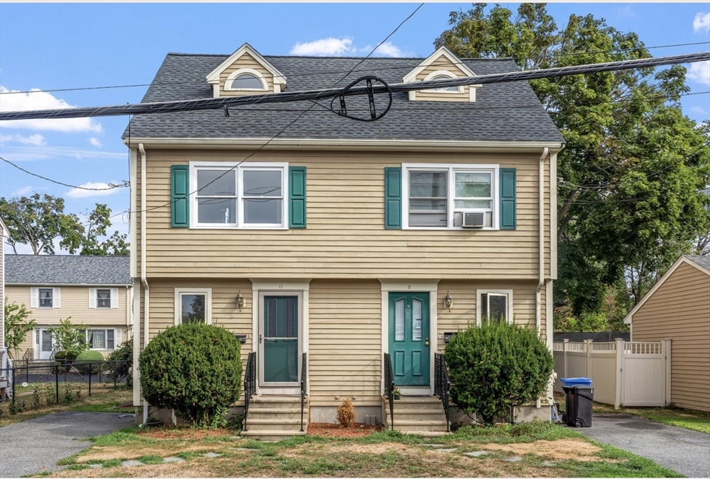 11 Central Street, Waltham, Massachusetts, 2 Bedrooms Bedrooms, 8 Rooms Rooms,1.5 BathroomsBathrooms,Residential Lease,For Rent,Central Street,73427905