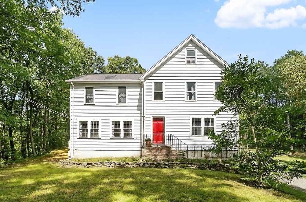 160 Rockland Road, Carlisle, Massachusetts, 4 Bedrooms Bedrooms, 8 Rooms Rooms,1.5 BathroomsBathrooms,Residential,For Sale,Rockland Road,73428614