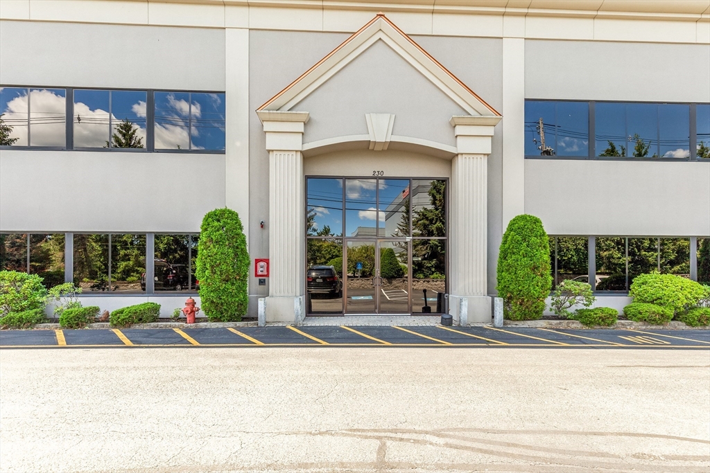 230 North St, Danvers, Massachusetts, ,Commercial Lease,For Rent,North St,73395624