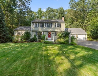 22 Neck Hill Rd, Mendon, Massachusetts, 3 Bedrooms Bedrooms, 10 Rooms Rooms,2.5 BathroomsBathrooms,Residential,For Sale,Neck Hill Rd,73432949