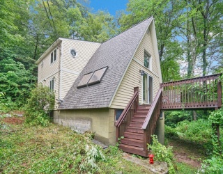 312 Allen Rd, Belchertown, Massachusetts, 2 Bedrooms Bedrooms, 6 Rooms Rooms,2 BathroomsBathrooms,Residential,For Sale,Allen Rd,73422434