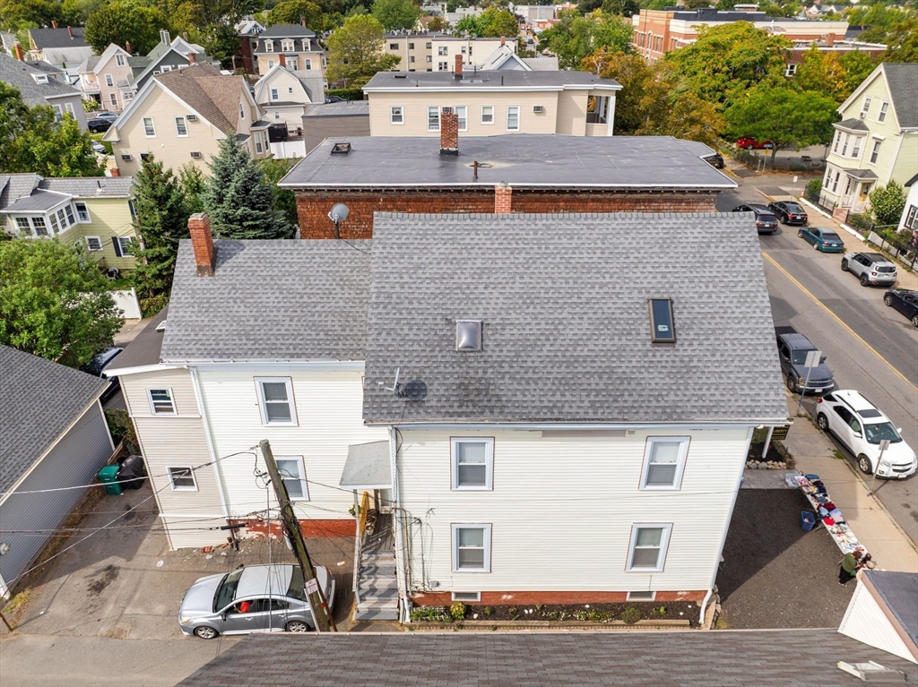 96 Lewis St, Lynn, Massachusetts, 5 Bedrooms Bedrooms, 12 Rooms Rooms,2 BathroomsBathrooms,Residential Income,For Sale,Lewis St,73421512