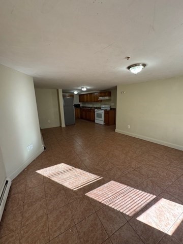 126 Marianna St., Lynn, Massachusetts, 3 Bedrooms Bedrooms, 5 Rooms Rooms,1 BathroomBathrooms,Residential Lease,For Rent,Marianna St.,73436825