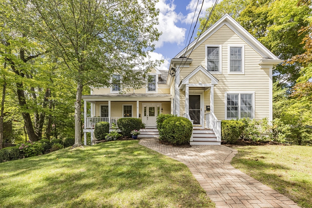 15 Cottage St, Newton, Massachusetts, 3 Bedrooms Bedrooms, 7 Rooms Rooms,2.5 BathroomsBathrooms,Residential,For Sale,Cottage St,73435015