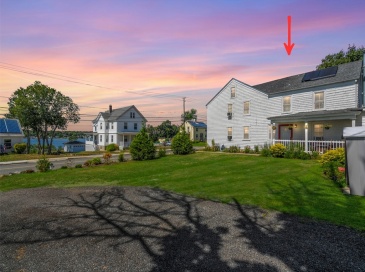 3063 North Main Street, Fall River, Massachusetts, 6 Bedrooms Bedrooms, 12 Rooms Rooms,3 BathroomsBathrooms,Residential Income,For Sale,North Main Street,73420713