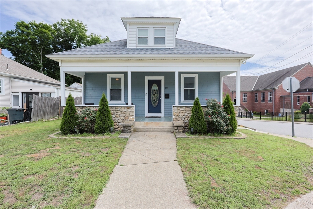 25 George Waterman Rd, Johnston, Rhode Island, 4 Bedrooms Bedrooms, 7 Rooms Rooms,2 BathroomsBathrooms,Residential,For Sale,George Waterman Rd,73413832