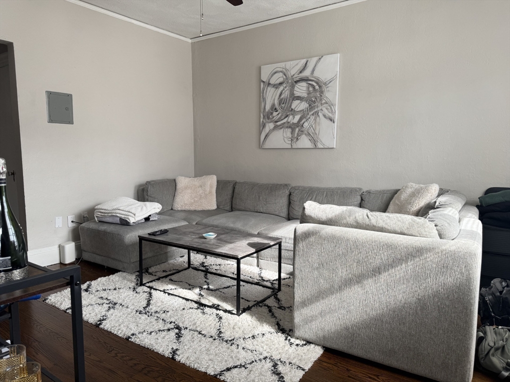 86 Jersey St, Boston, Massachusetts, 1 Bedroom Bedrooms, 3 Rooms Rooms,1 BathroomBathrooms,Residential Lease,For Rent,Jersey St,73435925