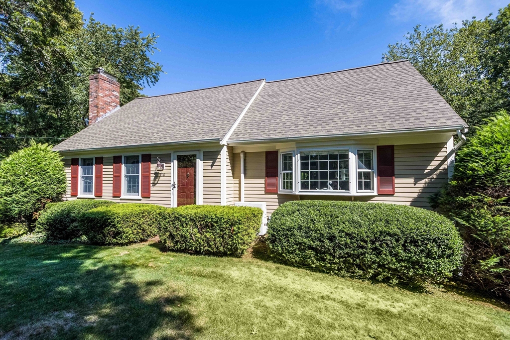 110 Marble Rd, Barnstable, Massachusetts, 3 Bedrooms Bedrooms, 6 Rooms Rooms,2 BathroomsBathrooms,Residential,For Sale,Marble Rd,73423844