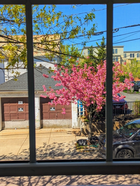 17-23 Salem St., Salem, Massachusetts, 3 Bedrooms Bedrooms, 8 Rooms Rooms,2 BathroomsBathrooms,Residential Lease,For Rent,Salem St.,73416480