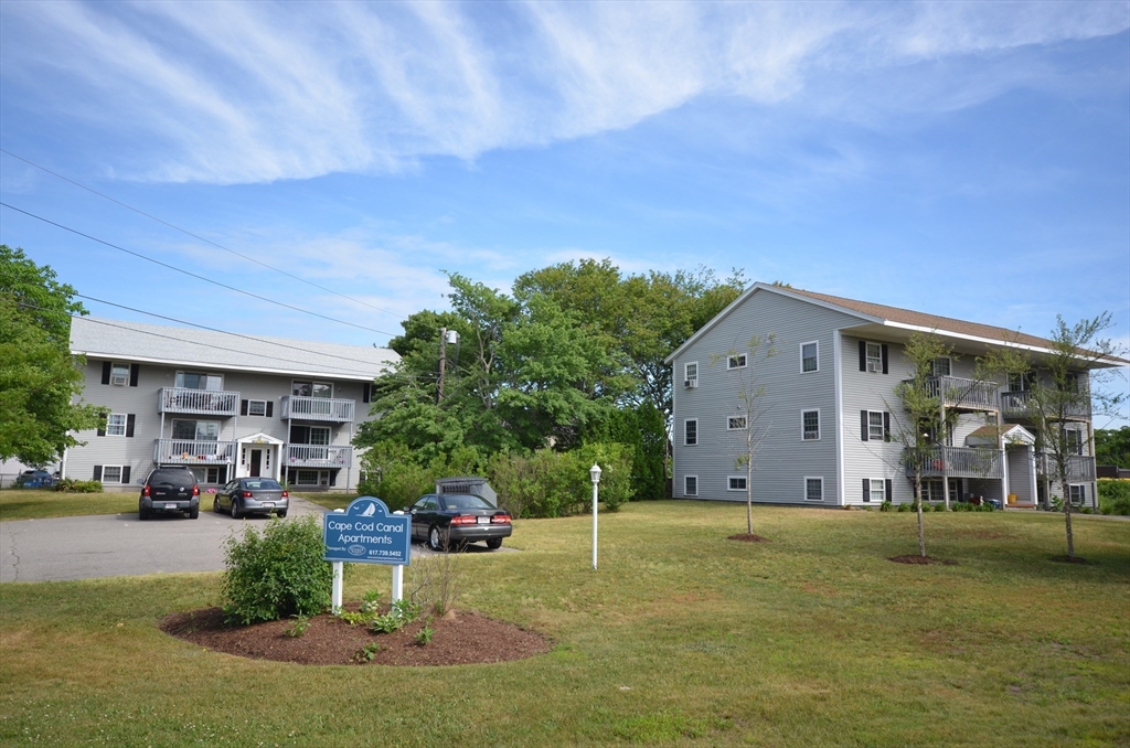 12 Holt Rd., Bourne, Massachusetts, 2 Bedrooms Bedrooms, 4 Rooms Rooms,1 BathroomBathrooms,Residential Lease,For Rent,Holt Rd.,73448616