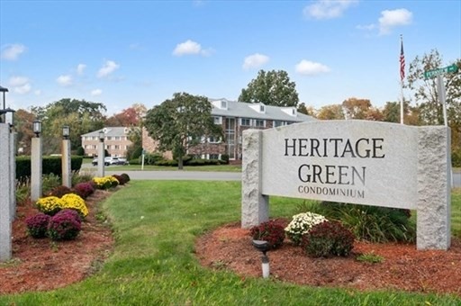 4 Fernview Ave, North Andover, Massachusetts, 2 Bedrooms Bedrooms, 4 Rooms Rooms,1 BathroomBathrooms,Residential Lease,For Rent,Fernview Ave,73437349