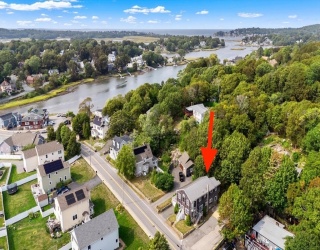 16 Reynard Street, Gloucester, Massachusetts, 5 Bedrooms Bedrooms, 13 Rooms Rooms,2 BathroomsBathrooms,Residential Income,For Sale,Reynard Street,73428186