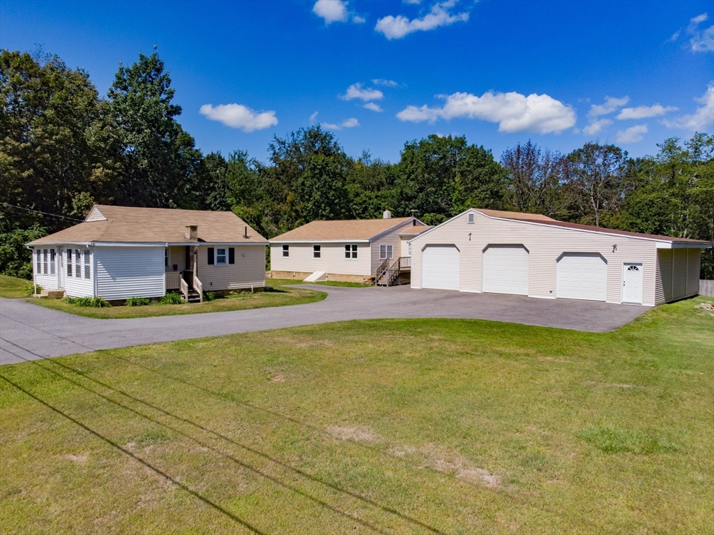 348 350 Marshall Street, Leicester, Massachusetts, 3 Bedrooms Bedrooms, 7 Rooms Rooms,1.5 BathroomsBathrooms,Residential,For Sale,Marshall Street,73428072