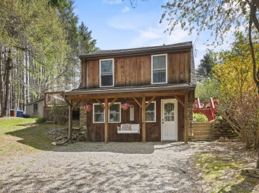 44 Little Alum Road, Brimfield, Massachusetts, 5 Bedrooms Bedrooms, 8 Rooms Rooms,3 BathroomsBathrooms,Residential,For Sale,Little Alum Road,73399885