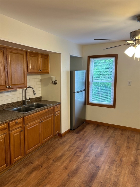 5 Thenius St, Worcester, Massachusetts, 3 Bedrooms Bedrooms, 5 Rooms Rooms,1 BathroomBathrooms,Residential Lease,For Rent,Thenius St,73378973