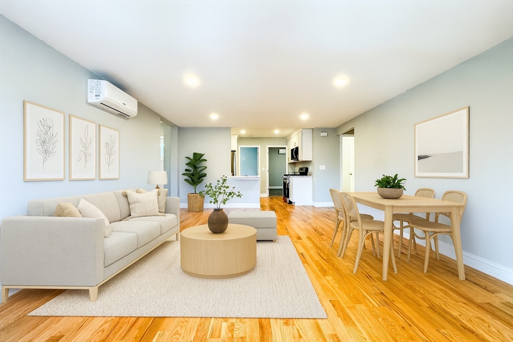 58 Chestnut St, Chelsea, Massachusetts, 3 Bedrooms Bedrooms, 6 Rooms Rooms,1 BathroomBathrooms,Residential Lease,For Rent,Chestnut St,73443370