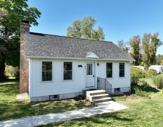 92 East Street, Northfield, Massachusetts, 1 Bedroom Bedrooms, 3 Rooms Rooms,1 BathroomBathrooms,Residential,For Sale,East Street,73439114