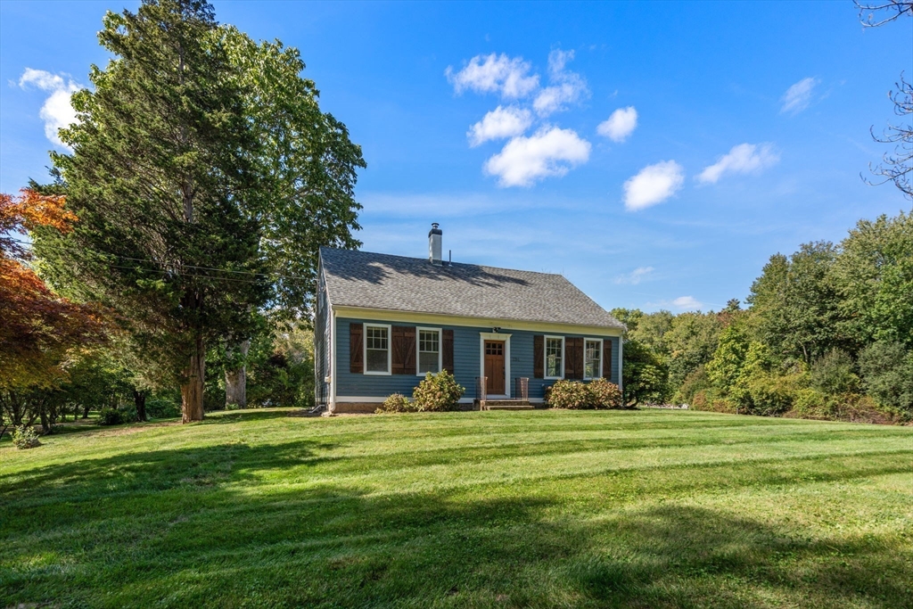 234 River St, Halifax, Massachusetts, 3 Bedrooms Bedrooms, 6 Rooms Rooms,1 BathroomBathrooms,Residential,For Sale,River St,73434745