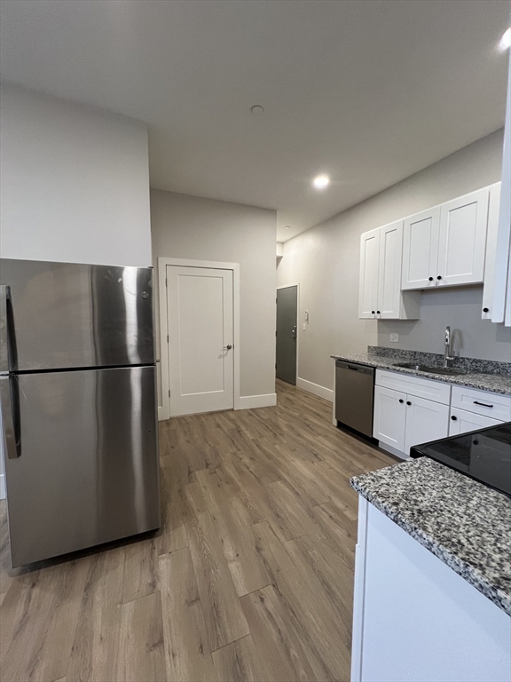 34 St Joseph Street, Fall River, Massachusetts, 2 Bedrooms Bedrooms, 4 Rooms Rooms,1 BathroomBathrooms,Residential Lease,For Rent,St Joseph Street,73433004