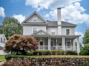 5 Howard Avenue, Foxboro, Massachusetts, 2 Bedrooms Bedrooms, 6 Rooms Rooms,1 BathroomBathrooms,Residential Lease,For Rent,Howard Avenue,73436420 5 Howard Avenue, Foxboro, Massachusetts, 2 Bedrooms Bedrooms, 6 Rooms Rooms,1 BathroomBathrooms,Residential Lease,For Rent,Howard Avenue,73436420